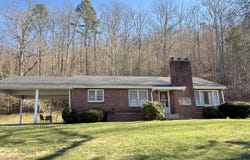 408 Hwy. 421, McKee, KY 40447