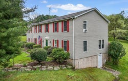 406 Florence Drive, Canadensis, PA 18325