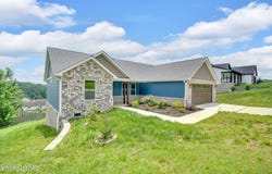 141 Middle Glen Rd, Maynardville, TN 37807