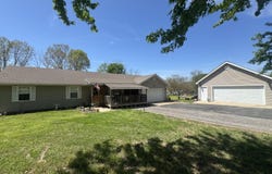 3951 County Lane 119, Carthage, MO 64836