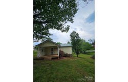 504 Pineburr Avenue SW, Valdese, NC 28690