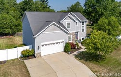 4553 Gordonshire NW, Grand Rapids, MI 49544