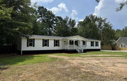 260 Lake Drive, Summerville, SC 29483