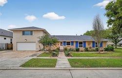 45 E CARMACK Drive, Chalmette, LA 70043