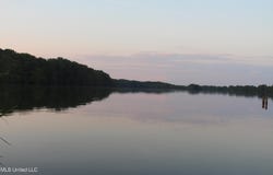 Bolivar Road, Benoit, MS 38725