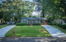 995 Valley Drive SE, Smyrna, GA 30080