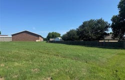 5911 Walnut Creek Circle, Granbury, TX 76049