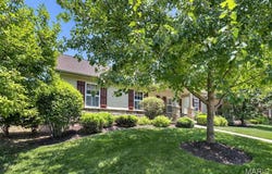 127 Scenic Pass Drive, St Peters, MO 63376