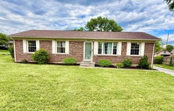 156 Paddock Drive, Versailles, KY 40383