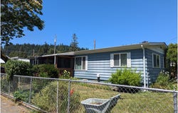47477 SCHOOL ST, Oakridge, OR 97463