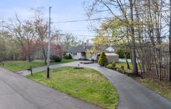 64 Avenue I, Monroe, NJ 08831