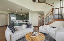 318 6th St, Elgin, OK 73538