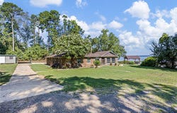 10101 Lakeshore Loop, Dardanelle, AR 72834