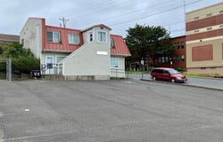 242 W Olive Street, Newport, OR 97365