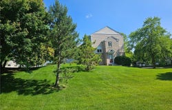 7792 Village Place, Chanhassen, MN 55317