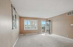 1204 S Walnut Ave., Salisbury, MO 65281
