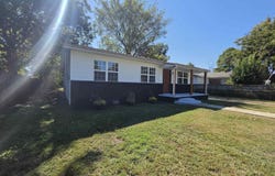 1302 E Court St, Paragould, AR 72450