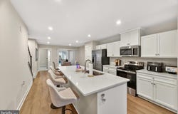 85 BIBURY STREET, MARTINSBURG, WV 25405