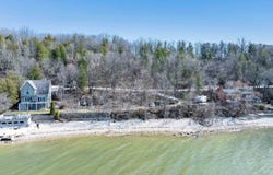 5341 EDGEWATER BEACH Road, GREEN BAY, WI 54311