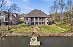 5918 Riviera Dr, Benton, AR 72019