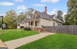 124 E Broad, Newnan, GA 30263