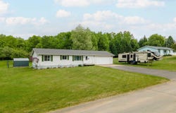 110 W Hunter, Iron River, MI 49935
