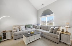 728 W Lake Circle, Chesapeake, VA 23322