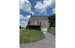 194 Woodhall Dr, Baldwin Boro, PA 15236