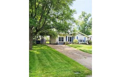 316 Lakeside Drive, Ballwin, MO 63021