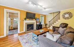 9 Bolton Place, Fair Lawn, NJ 07410