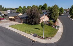 2201 SW Stonehedge Court, Redmond, OR 97756