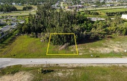 804 SW 2nd Terrace, Cape Coral, FL 33991