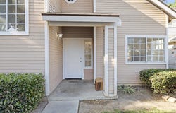 829 E Trinidad Avenue, Visalia, CA 93292