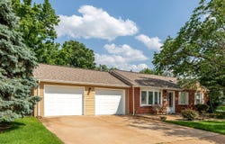 4300 Saint Dominic Ln, Saint Ann, MO 63074