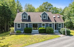 7 Julia Drive, Gorham, ME 04038