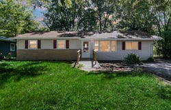 7713 Hendricks Place, Merrillville, IN 46410