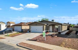 14209 RUSS LEACH Avenue, El Paso, TX 79938