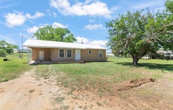 5142 PDQ Rd, Colorado City, TX 79512