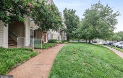 21895 ELKINS TERRACE, STERLING, VA 20166