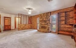 913 E Sycamore, Altus, OK 73521