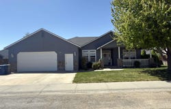 445 NW Jerome, Mountain Home, ID 83647