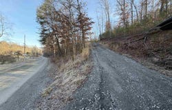 796 Bear Run Road, Cairo, WV 26337