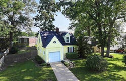 212 W Roosevelt Street, Muncie, IN 47303