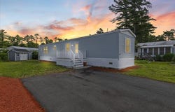 132 Queen Dr, Wareham, MA 02576