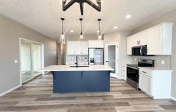 8109 W 24th St, Sioux Falls, SD 57106