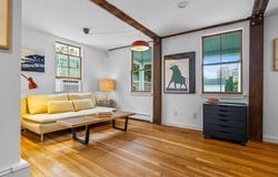 9 Thorpe St, Somerville, MA 02143