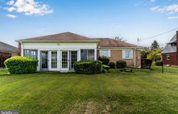7220 JEFFERSON STREET, HARRISBURG, PA 17111