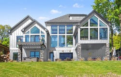 4630 E Gull Lake Drive, Hickory Corners, MI 49060