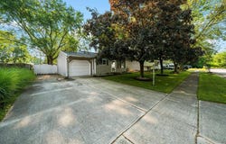 56718 Driftwood Drive, Elkhart, IN 46516-1438
