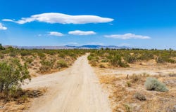 17 Desarae Street, Mojave, CA 93501